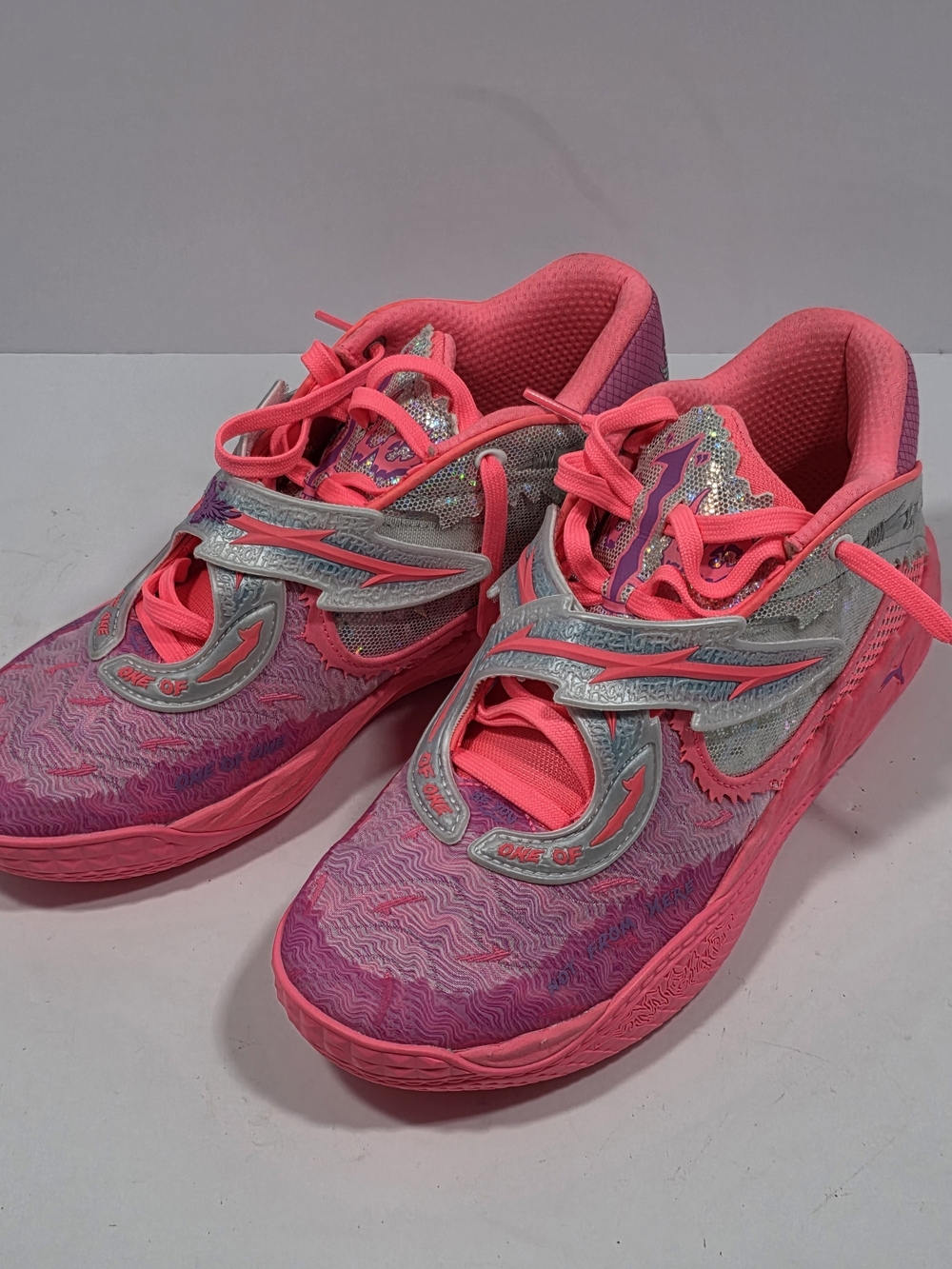 PUMA LaMelo Ball MB.05 World Tour Pink Basketball Shoes Men’s US 9
